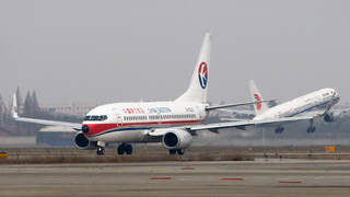 Un piloto arroja 30 toneladas de combustible en pleno vuelo para salvar la vida de un pasajero<em></em><em></em>